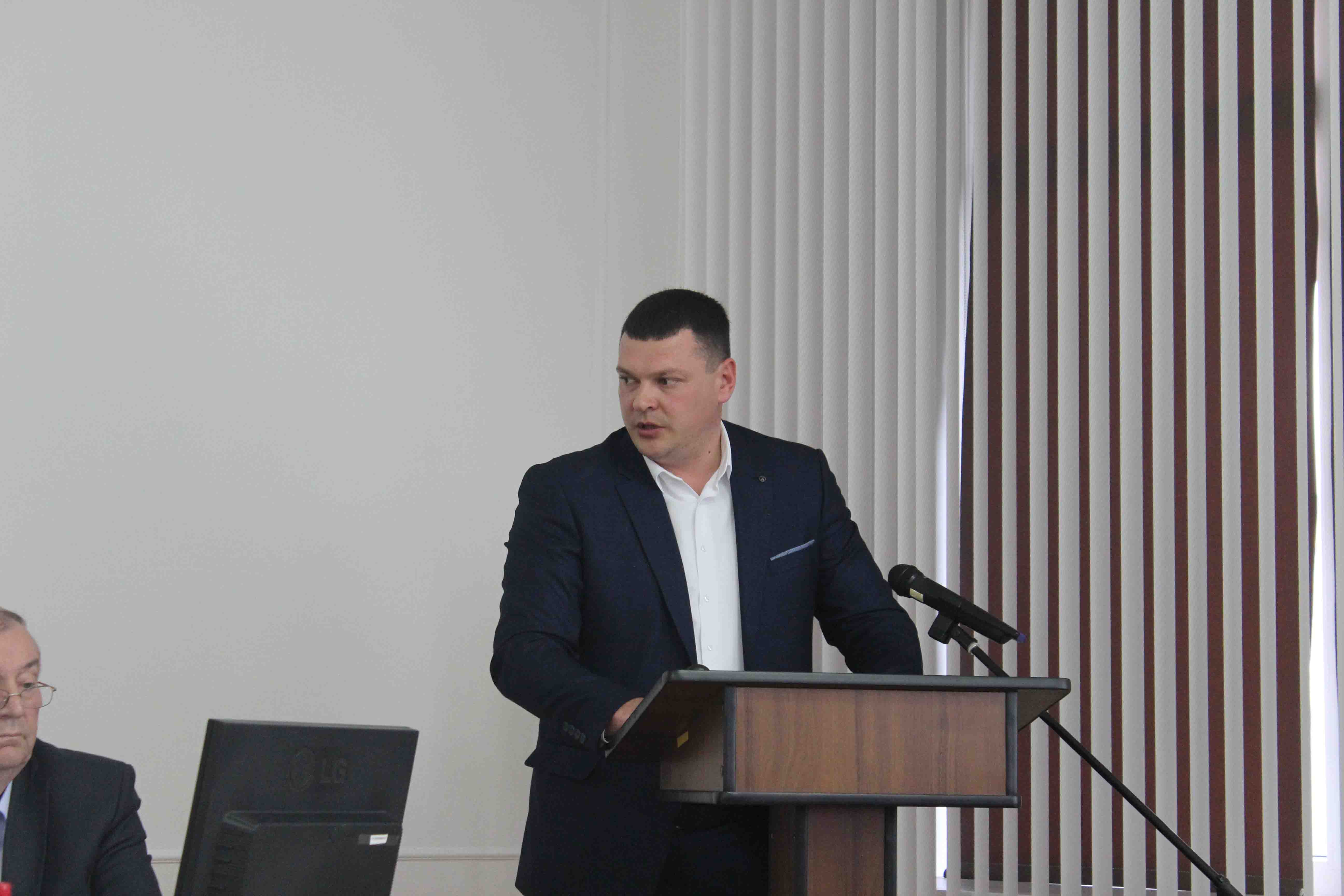 директор ОПХ "Центральное" Гутов И.В.