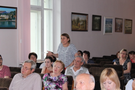 свои предложения по работе ГСУ вносит канд. с.-х. наук, селекционер ягодных культур Яковенко В.В.